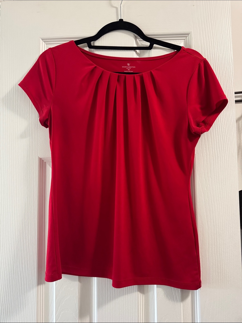 Worthington Red Short-Sleeve Pleat Front Top